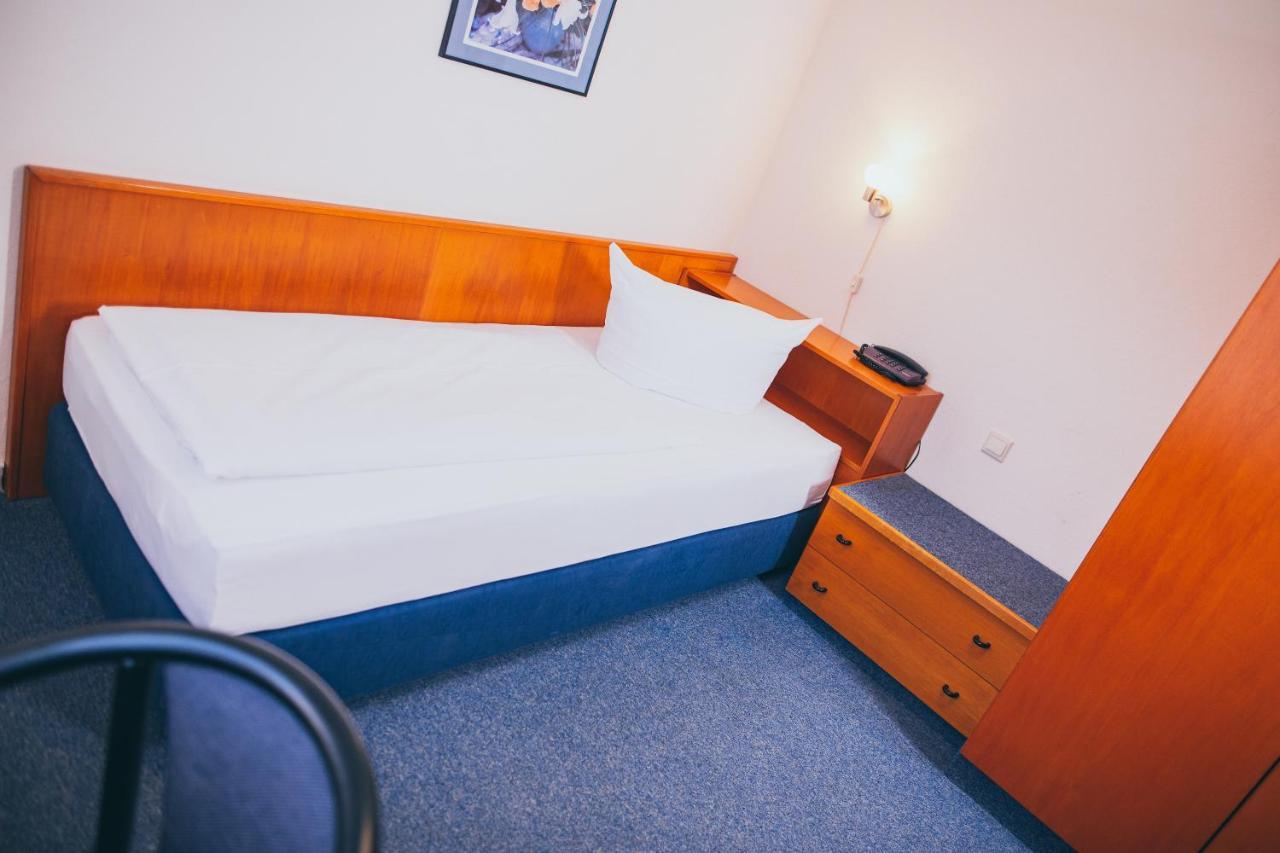 Zum Grunewald Hotel